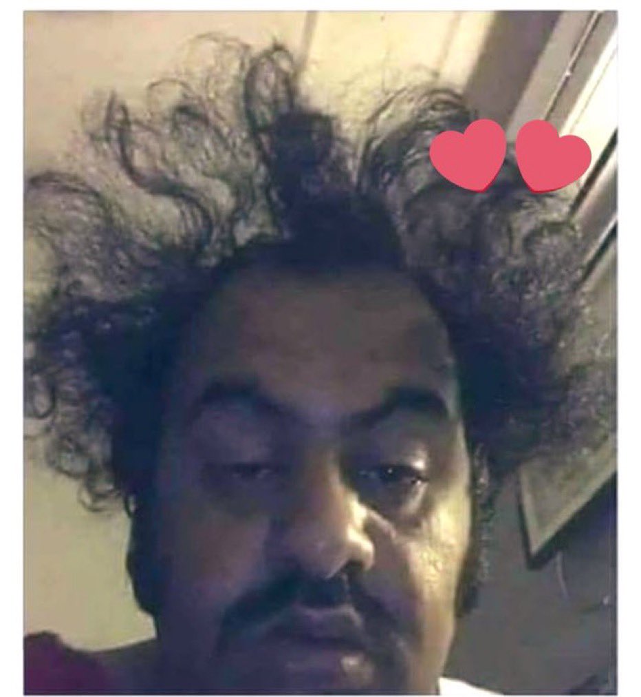 تذكير :
معلمين/مات سكرو الكام ضروري قبل الحصة 😂😂

 #تعليق_الدراسه