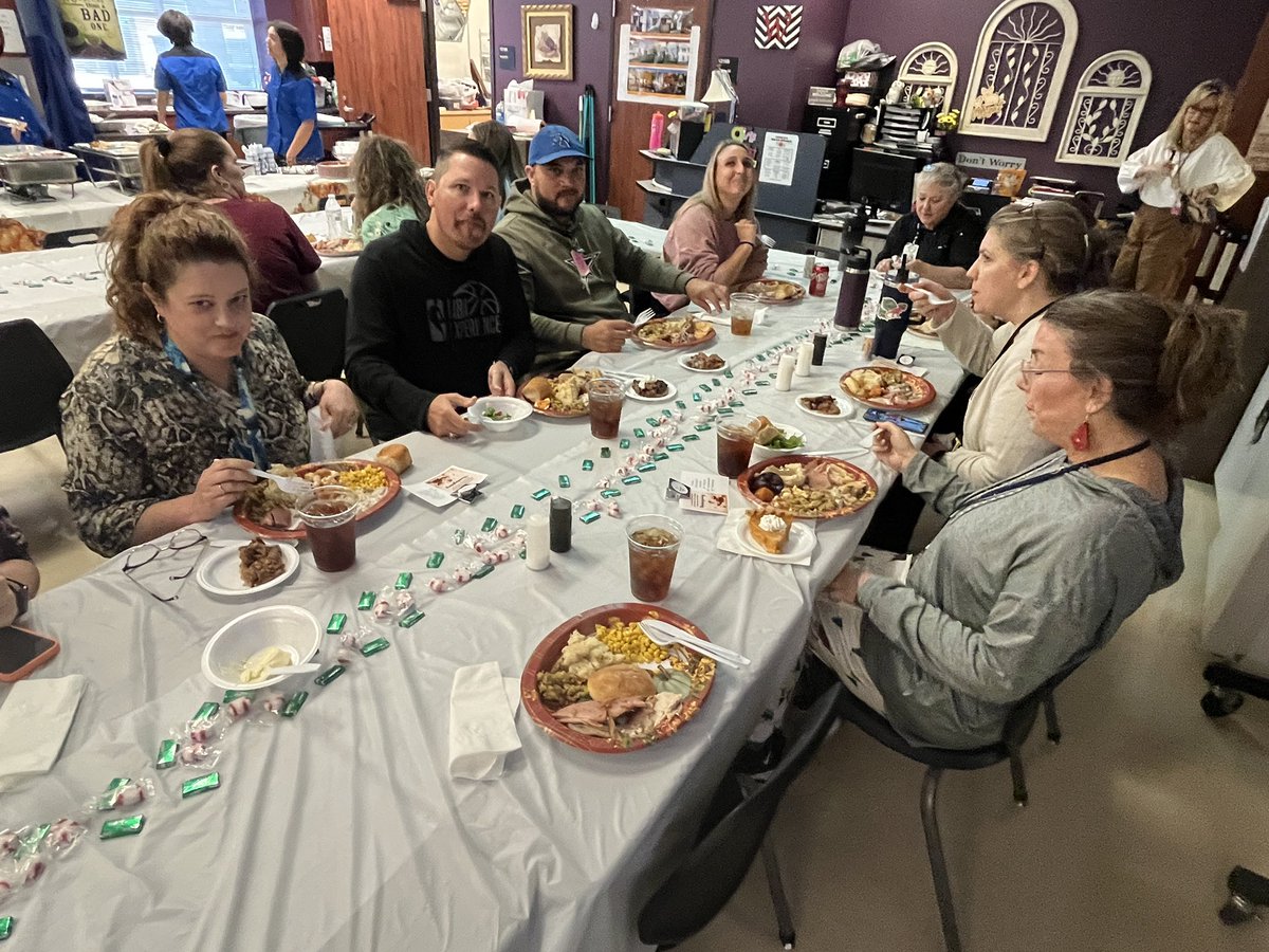 Sundae Foster tweet media