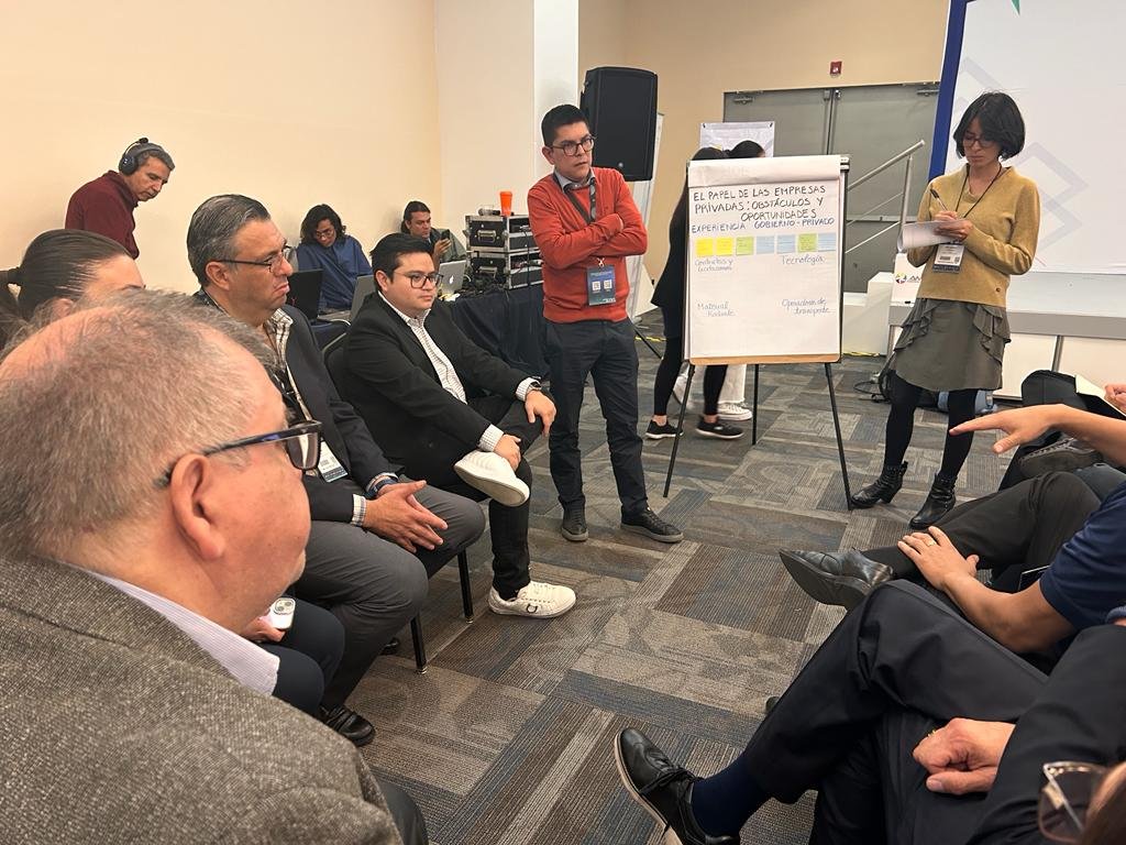 WRI_Ciudades's tweet photo. El objetivo del taller está alineado con una estrategia institucional más amplia de fortalecimiento de los instrumentos de financiación para la movilidad sostenible
27 #ENAM
#PROTRAM https://t.co/uyOJIFEllJ