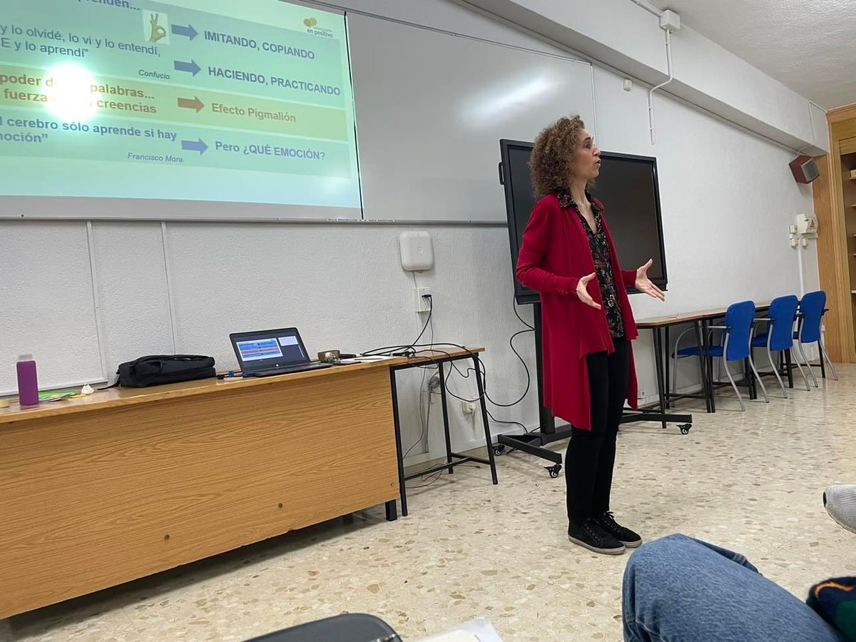 comontpellier's tweet photo. Formación para docentes
Es muy importante actualizarse y seguir aprendiendo para enseñar y cuidar a nuestros alumnos
#disciplinapositiva con #CarolinaHuertas 🥰🥰
#equipomontpe
#formaciondocente
#superprofes
#formaciondocente
#wearemontpe #SomosFEFMONT @comontpellier @FEFMONT_ https://t.co/RQOfkPa8Qa