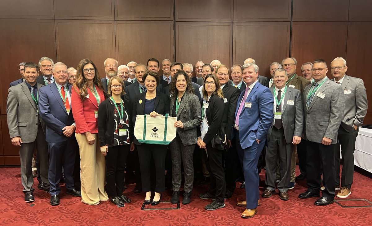 AgCountry's tweet photo. AgCountry leadership is in Washington DC to meet with @SenAmyKlobuchar at the Farm Credit Fly-In to discuss the Farm Bill and support for rural America. #FarmCreditFlyIn @farmcredit https://t.co/hfNAHUlsbl