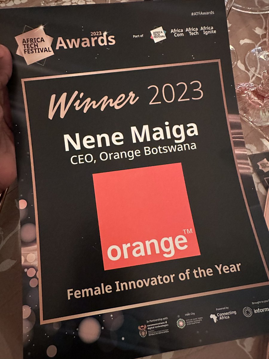 nene_maiga's tweet image. To the best teams in Botswana, thank you ! And to @orangeafrica the most supportive company and colleagues ever 👍🏿🙏🏿