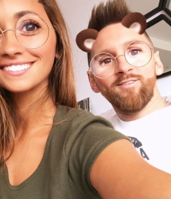 Messi's Intriguing Reaction to Antonela Roccuzzo's Surprising Social Media Photo That Astonished the World 5