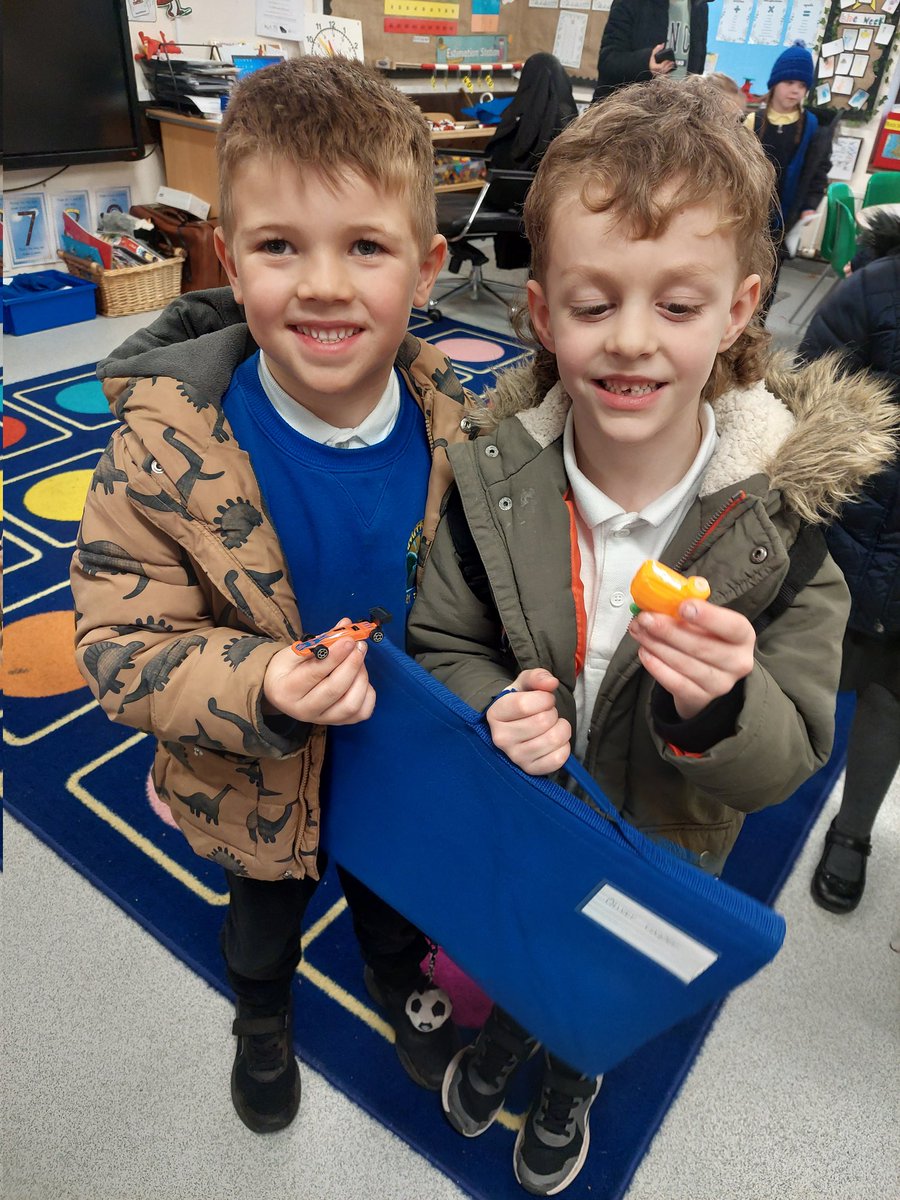 Stick man is our focused story for this half term. Please bring Wellies next week so we can go and collect sticks to make our very own stick men! Da iawn to our story club superstars. @cwmffrwdoer @Mrs_CornwellCMF