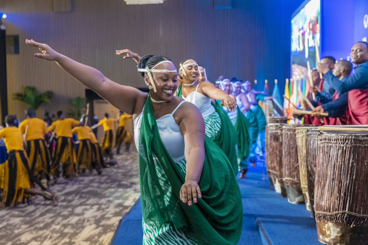 RwandaLocalGov's tweet image. To conclude the second day of #CLGC2023, a gala dinner was hosted at KCC.

Participants enjoying cultural entertainment.

More pictures: shorturl.at/dBDW2