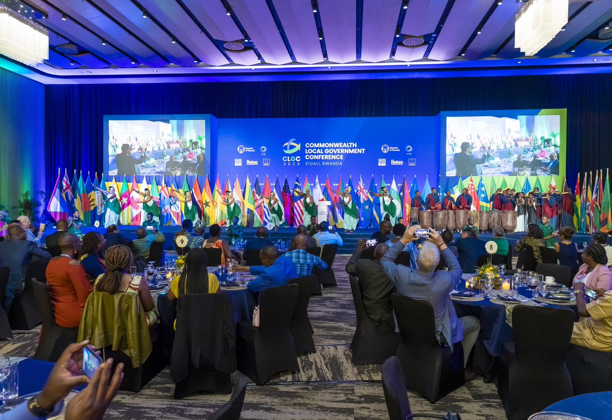 RwandaLocalGov's tweet image. To conclude the second day of #CLGC2023, a gala dinner was hosted at KCC.

Participants enjoying cultural entertainment.

More pictures: shorturl.at/dBDW2