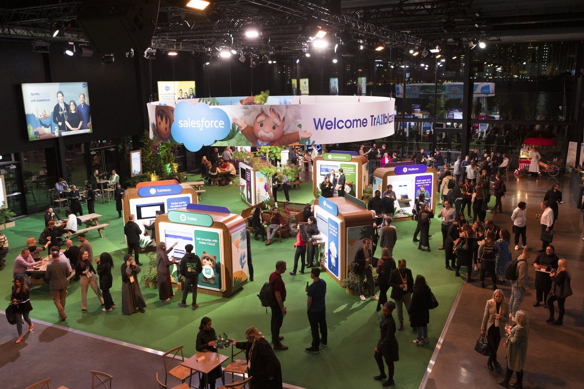 SalesforceUK's tweet image. And that&apos;s our Week of Innovation and Marketing session finished 💫 

We&apos;ve covered:
🤖 Marketing in generation AI
🤝 Creating closer customer relationships with AI
💌 Making every marketing moment count

Learn about Marketing Cloud: sforce.co/3MyWzhK

#SalesforceInnovation