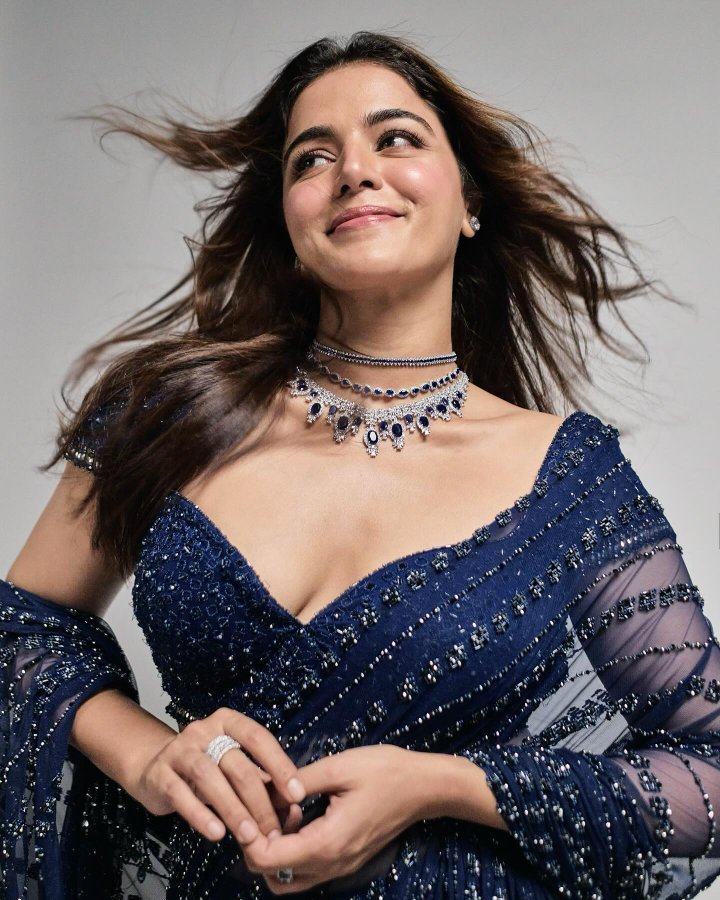 F-_A4GpaMAE8a_R?format=jpg&name=900x900