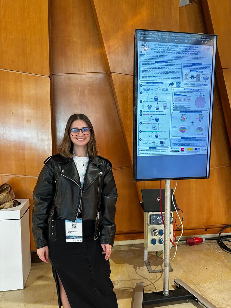 Endocrine_CNIO's tweet photo. No te pierdas los posters de nuestras fabulosas #RocíoLetón &amp; #RobertaRadu sobre distintos proyectos de diagnóstico de #PPGL y single-nuclei Multiome en #thyroidcancer #CongresoGenética23 #EspecialidadGenéticaYA https://t.co/DtSAnrRBsN