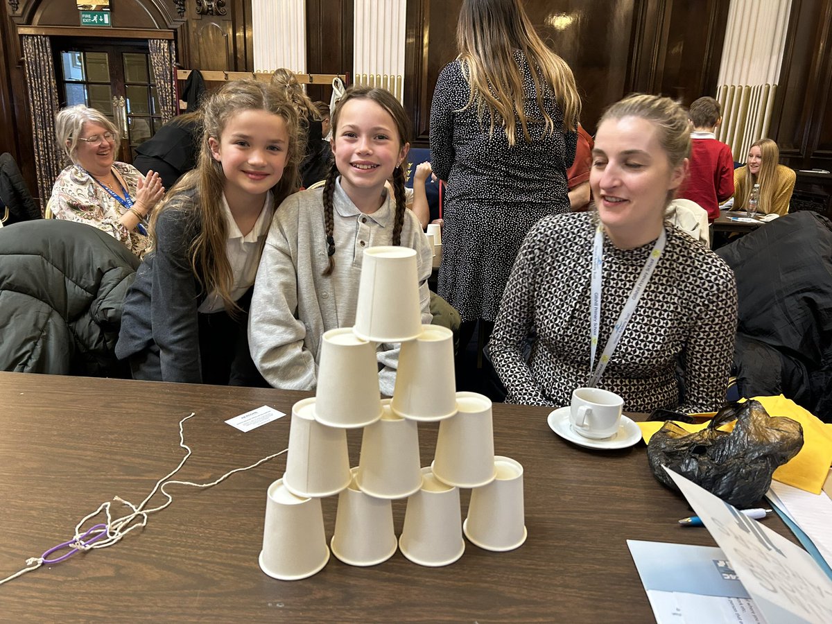 ab_rooms's tweet photo. We are so pleased to be involved again this year @RaeannRooms with Make £5 Blossom partnered with @GillshillPS during #GEWHull #GEW2023 @GEW_Hull @GEWUK @unleashingideas Our team also won the pyramid cup building task! I can’t wait to hear their #businessplan https://t.co/VIOF7ni5IW