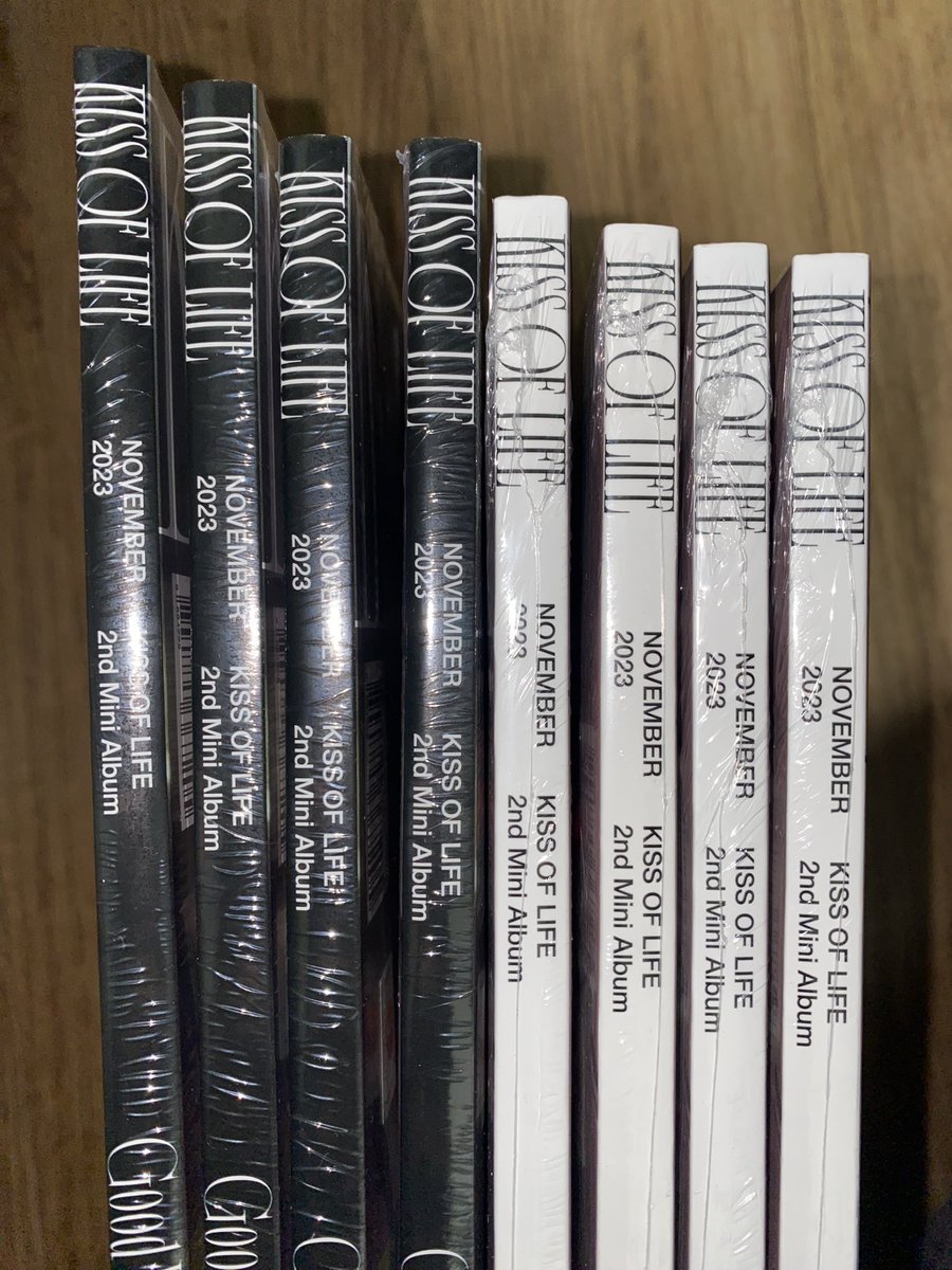 bebe_iv's tweet photo. 키스오브라이프 미개봉 앨범 양도 판매
Kiss of life unopened sealed album

미개봉(unopened) 1set 1.5
개봉(opened) 1set 0.5

현물⭕️ / 세트 단위로만 거래

Wtb wts wtt sell photocard poca pc 키오프 키오라 kiss of life fansign videocall event julie natty belle haneul KIOF 포카 포토카드 https://t.co/4Bgu2PCWEj