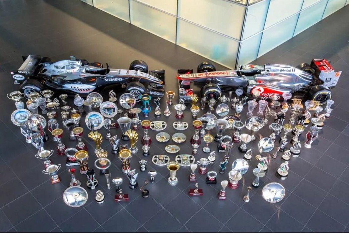 McLarenTeam tweet media
