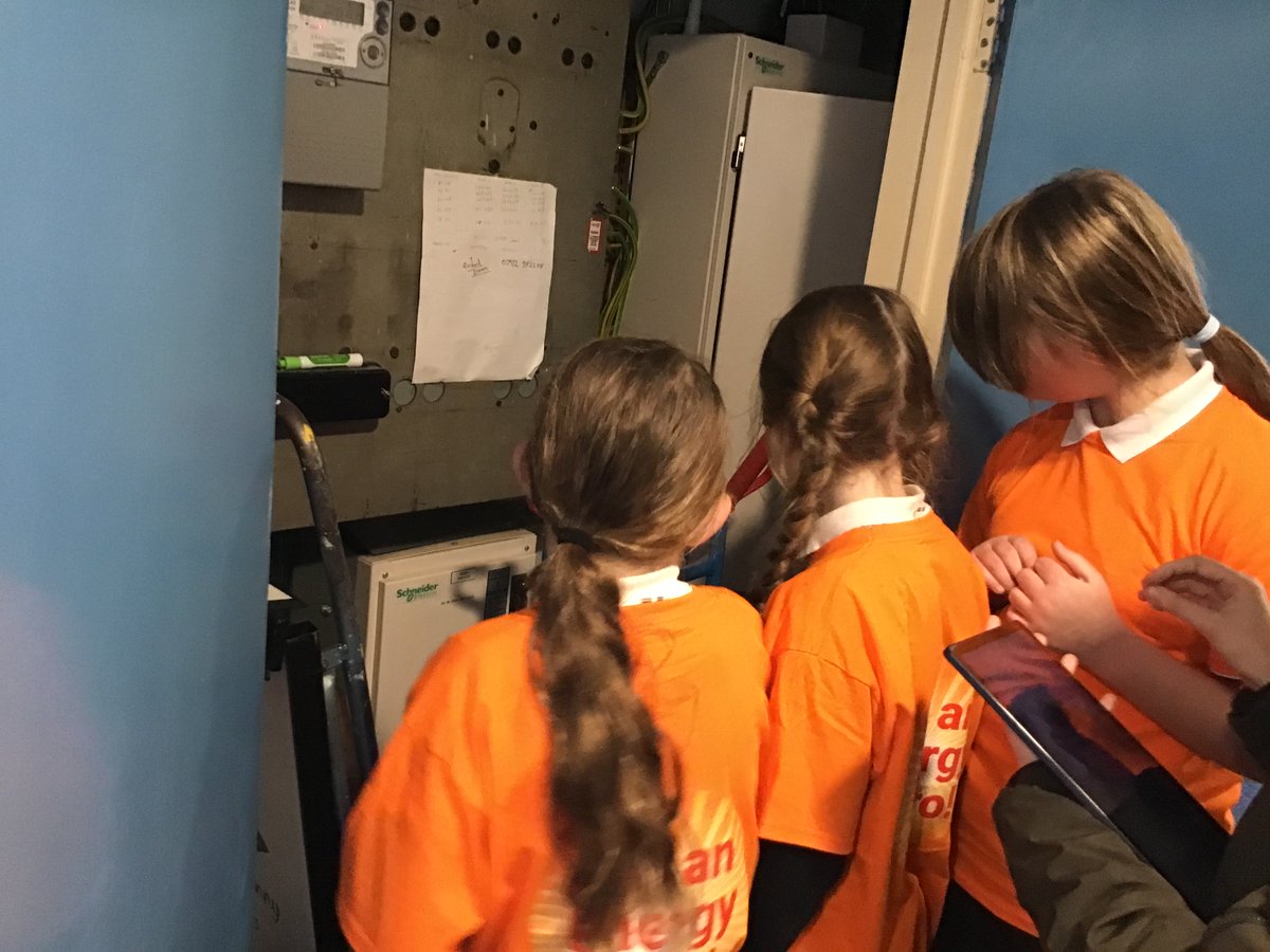 MelthamceEco's tweet photo. Check out these @yr5melthamce Energy Heroes @energyheroes1 We took part in an energy audit, asked our Business Manager some tricky questions, read the electricity meter, checked the double glazing and put together an action plan #energy #melthameco #energyheroes #melthamstandout https://t.co/af6VaD5B0l