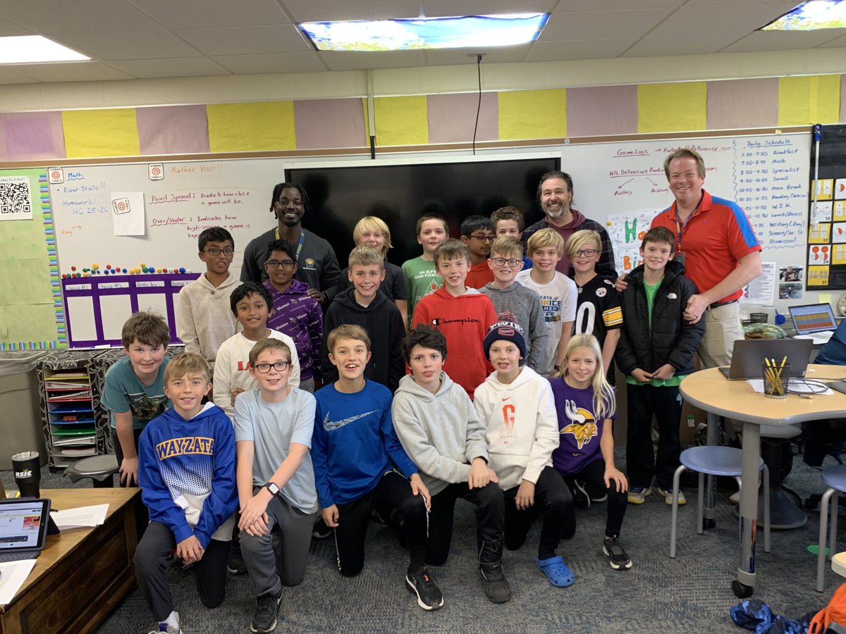 PaulCharchian's tweet photo. Had a great time visiting the Greenwood Elementary (Plymouth, MN) 5th-grade fantasy football after school class! They apply mathematics to constructing fantasy teams and predicting outcomes. Where was this when I was a kid?! https://t.co/GVcEsIf6Vn