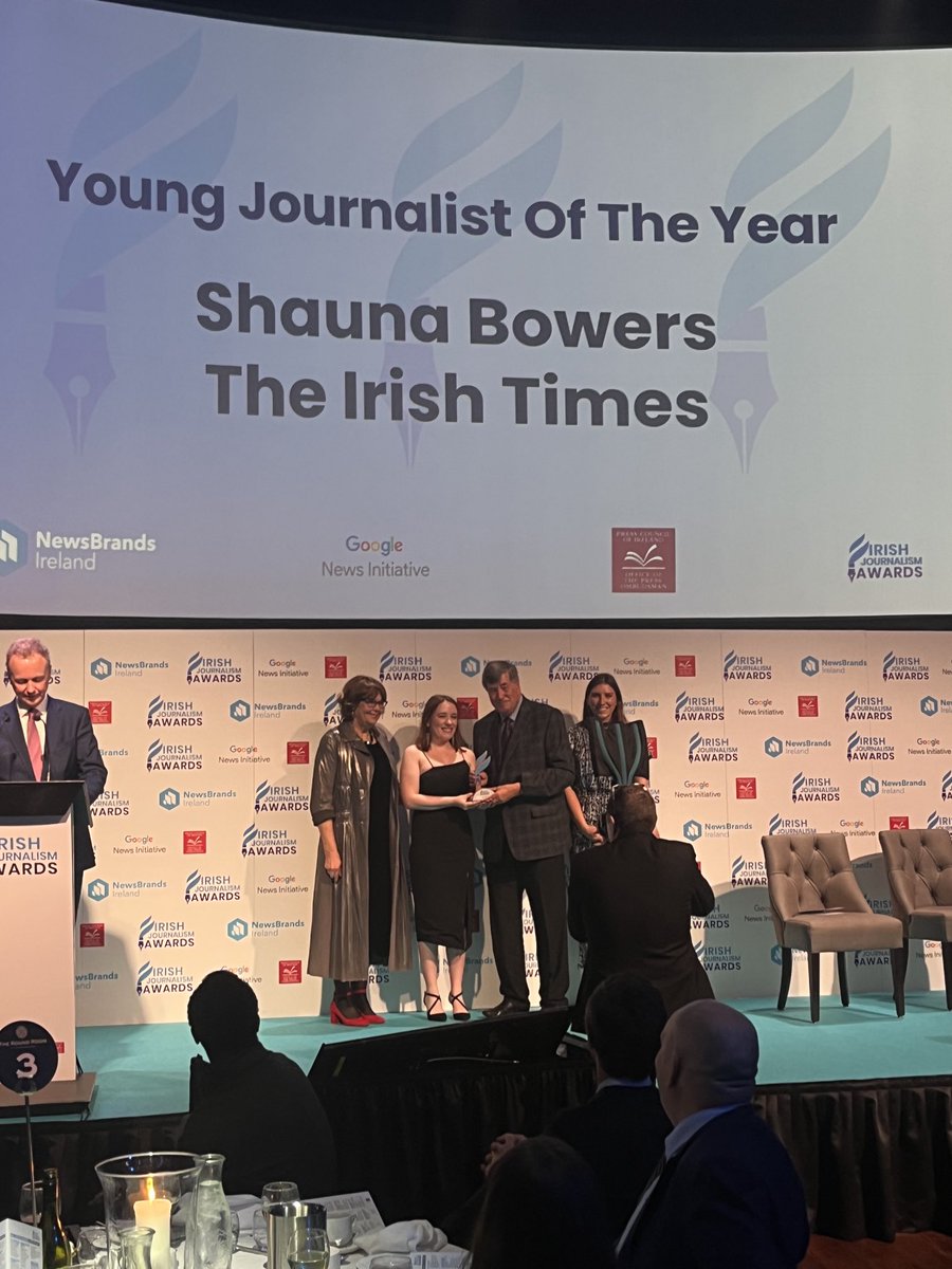 Young journalist of the year!! ⁦<a href="/shaunabowerss/">Shauna Bowers</a>⁩
