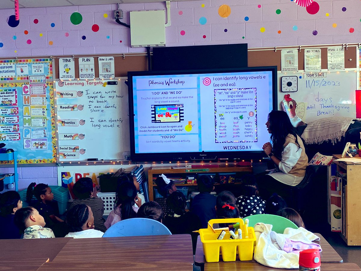 Supporting admin interns <a href="/EversParkElem/">EversParkElementary</a> is my fave! <a href="/corareik/">Cora Ross</a> and I got to watch some awesome phonics instruction this morning in Ms Hayes’ first grade class. Teachers supporting teachers with their goals fills my cup! <a href="/dentonisd/">Denton ISD</a> #DentonISDengaged