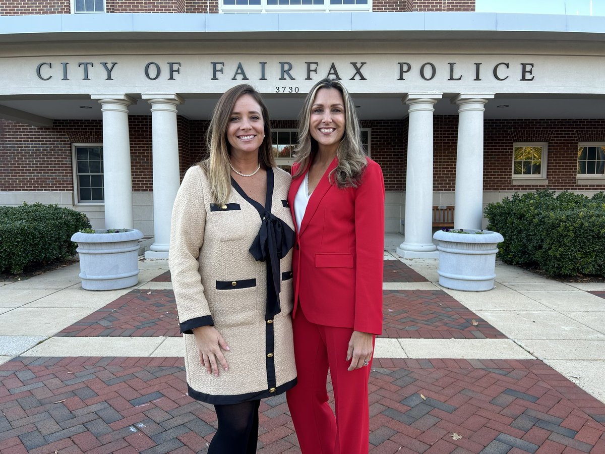 Julie Parker tweet media