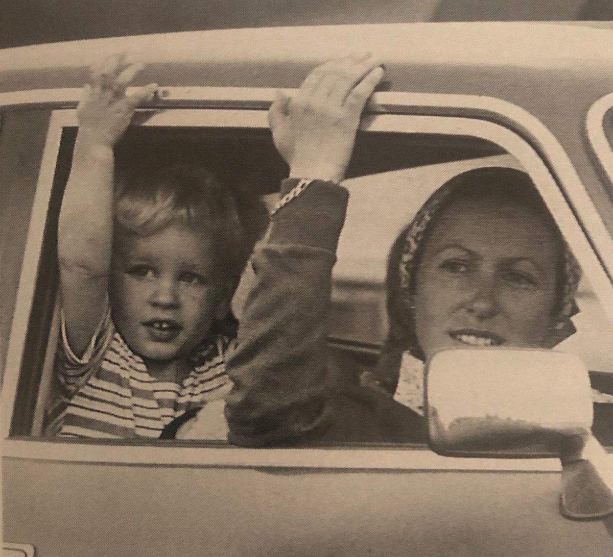 AnneTimwatcher's tweet image. #PeterPhillips 
#PrincessAnne 

Peter is so cute. He&apos;s definitely Mama&apos;s boy.🥹