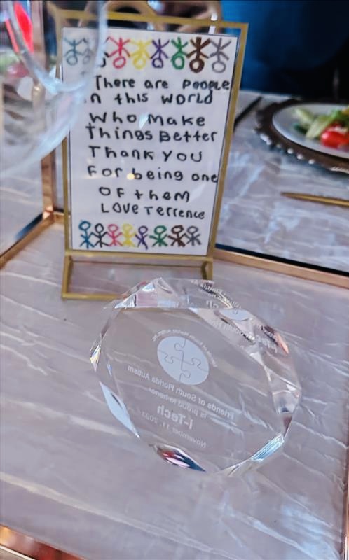 i-Tech Support tweet media