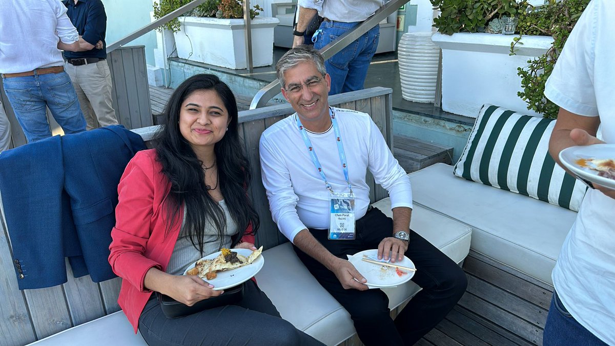 floLIVE (@flolive7) on Twitter photo Last evening, floLIVE hosted a gathering in beautiful Cape Town, bringing together our partners from <a href="/CommsCloud/">CommsCloud</a>, <a href="/AdaptITSA/">Adapt IT Holdings Proprietary Limited</a>, and various delegates from #AfricaCom.
Great conversation, stunning views, and a fantastic atmosphere!
#floLIVE #GlobalConnectivity Last evening, floLIVE hosted a gathering in beautiful Cape Town, bringing together our partners from <a href="/CommsCloud/">CommsCloud</a>, <a href="/AdaptITSA/">Adapt IT Holdings Proprietary Limited</a>, and various delegates from #AfricaCom.
Great conversation, stunning views, and a fantastic atmosphere!
#floLIVE #GlobalConnectivity