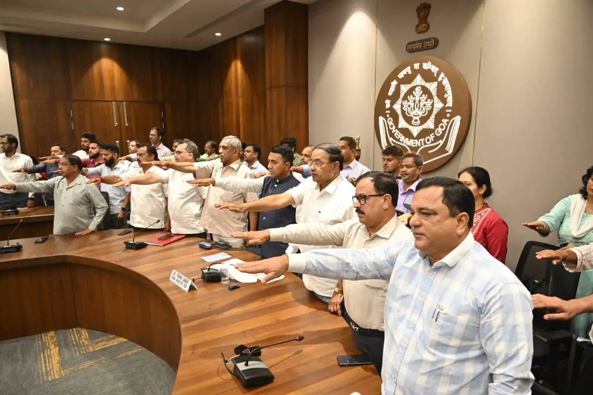 MauvinGodinho's tweet photo. Attended the Virtual launch of Janjatiya Gaurav Divas 2023 and flag off of Viksit Bharat Sankalp Yatra campaign by our Hon'ble Prime Minister Shri @narendramodi Ji. 

Thereafter, the Hon'ble Chief Minister @DrPramodPSawant flagged off the, (1/2) https://t.co/EP3qihxDA7