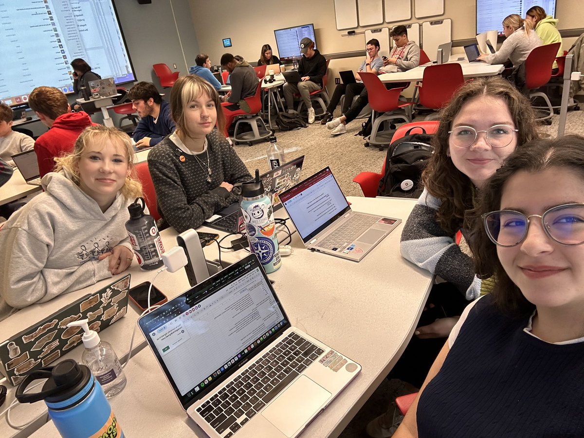 noraigelnik's tweet photo. Today, we discussed media ethics in class. We also worked on our final group  reporting projects! Our project concerns the challenges and benefits of on-campus dining #osunewsclass #thelantern 📰 https://t.co/FdOUuQGFje