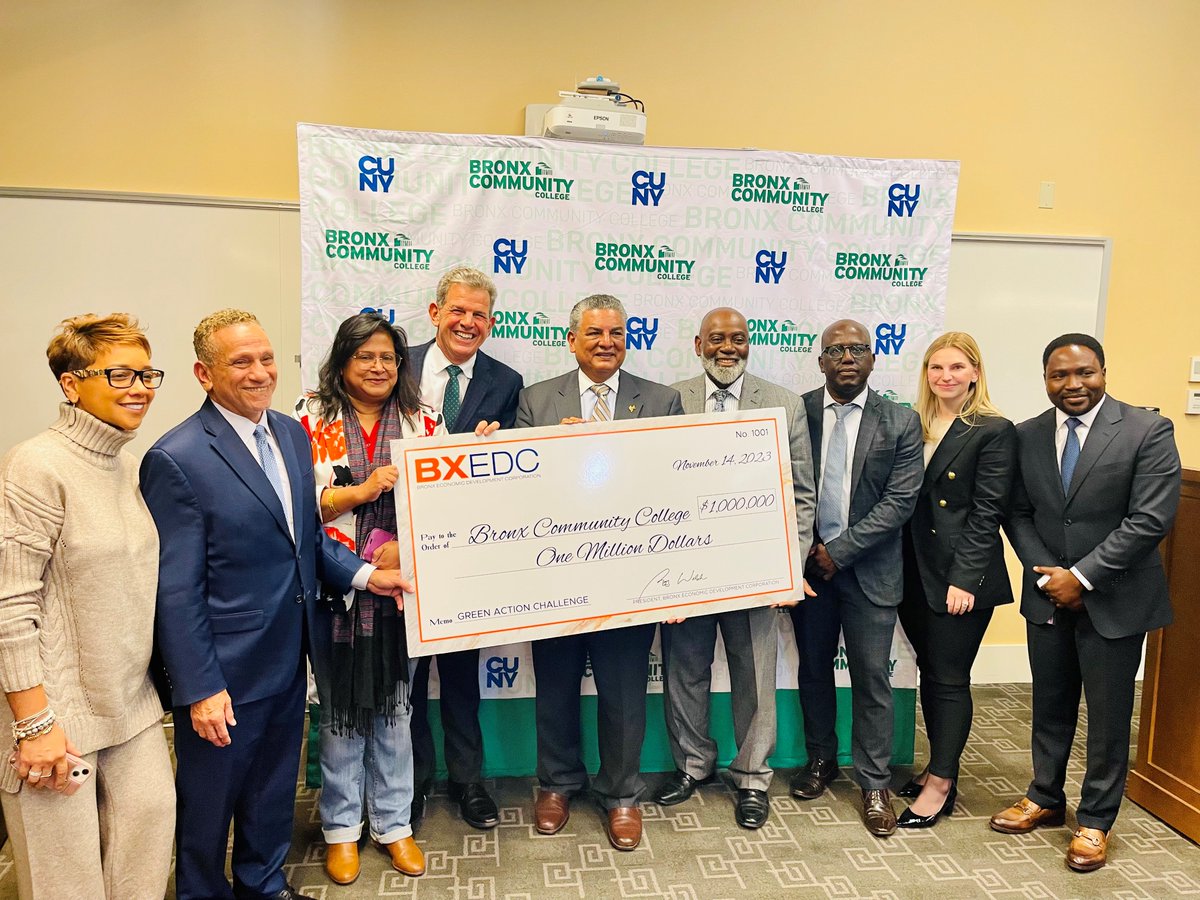 DownstateSPH's tweet photo. Congratulations to our DrPH student in #EOHS, Olaitan Femi-Falade (far right in photo), whose proposal to implement sustainable green practices has recently been awarded a $1M grant from the #BronxGreenActionChallenge! 

https://t.co/Yhxn80HFRb

#downstatesph #publichealth https://t.co/BFB0qTKBHI