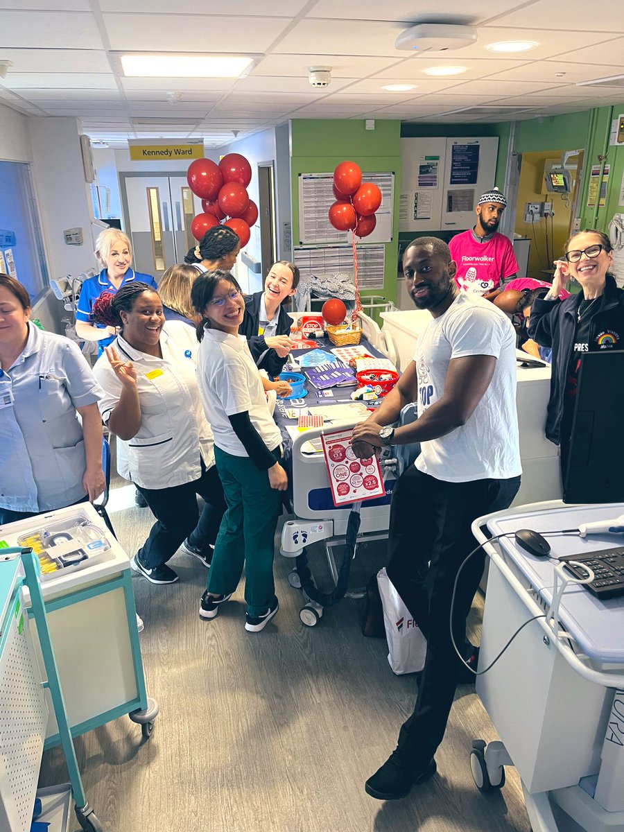 Zack_flenhealth's tweet photo. The Hillingdon Hospital were well prepared for this years #StopThePressure week! 🤩@HillingdonNHSFT TVN team have everything you need to know about Pressure ulcer prevention 🛑. PU prevention is everyone’s responsibility ❤️ #EveryContactCounts
#IAmFlenHealth #Flaminal #FlamigelRT https://t.co/btIbxoO40e