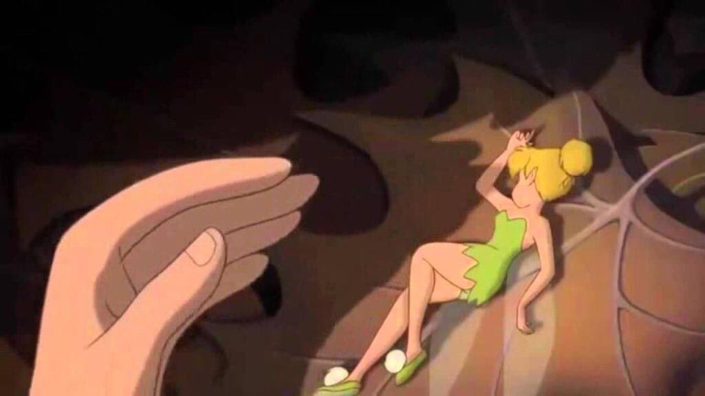 faiththegemini's tweet photo. tinkerbell dying from lack of attention is so me😂 https://t.co/MrKdDtU7y2