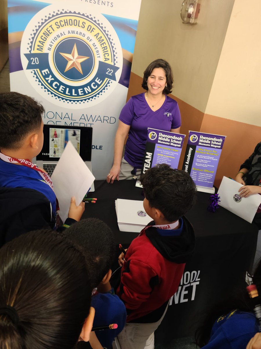ShenandoahMS's tweet photo. Our Lead Magnet Teachers had a great turnout for the Riverside Elementary Magnet Fair on Tuesday, November 14th. We can't wait to meet our new Chiefs! #SMSMuseumsMagnet #YourBestChoiceMDCPS @MDCPS @MDCPSCentral @SuptDotres @miamimagnets @MariTereMDCPS https://t.co/HFkLpzKbtZ