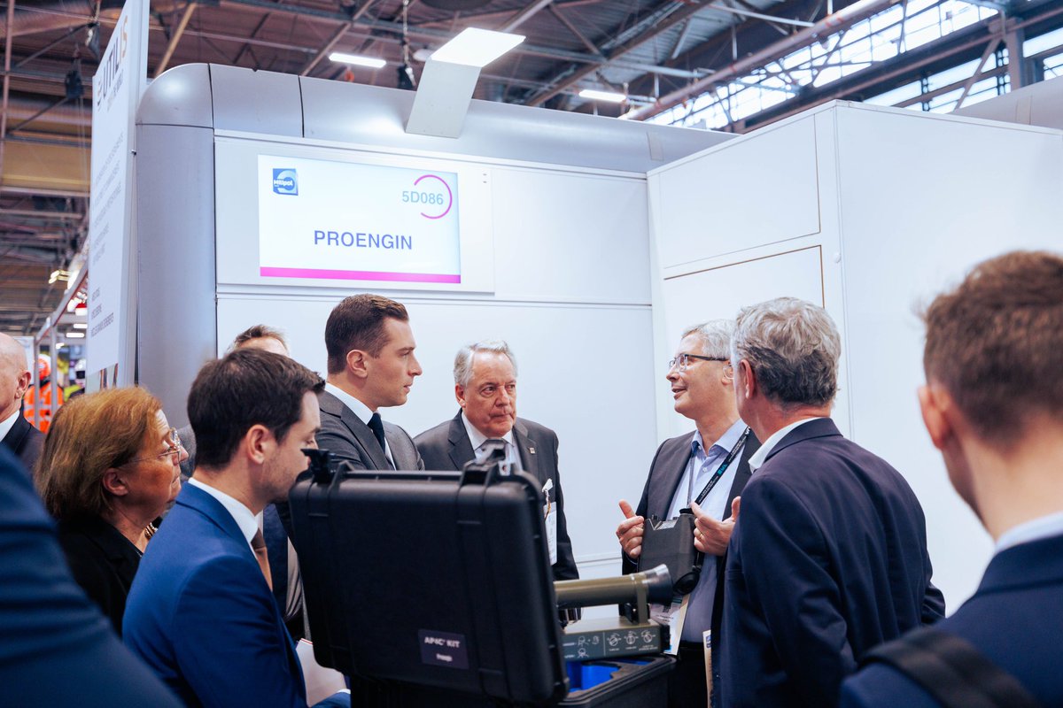 J_Bardella's tweet image. Nos PME spécialisées dans la sécurité ont besoin d’être soutenues par la commande publique, qui leur offre de la visibilité. 

Nous défendons le patriotisme économique : les entreprises françaises doivent être prioritaires dans les marchés publics. #Milipol