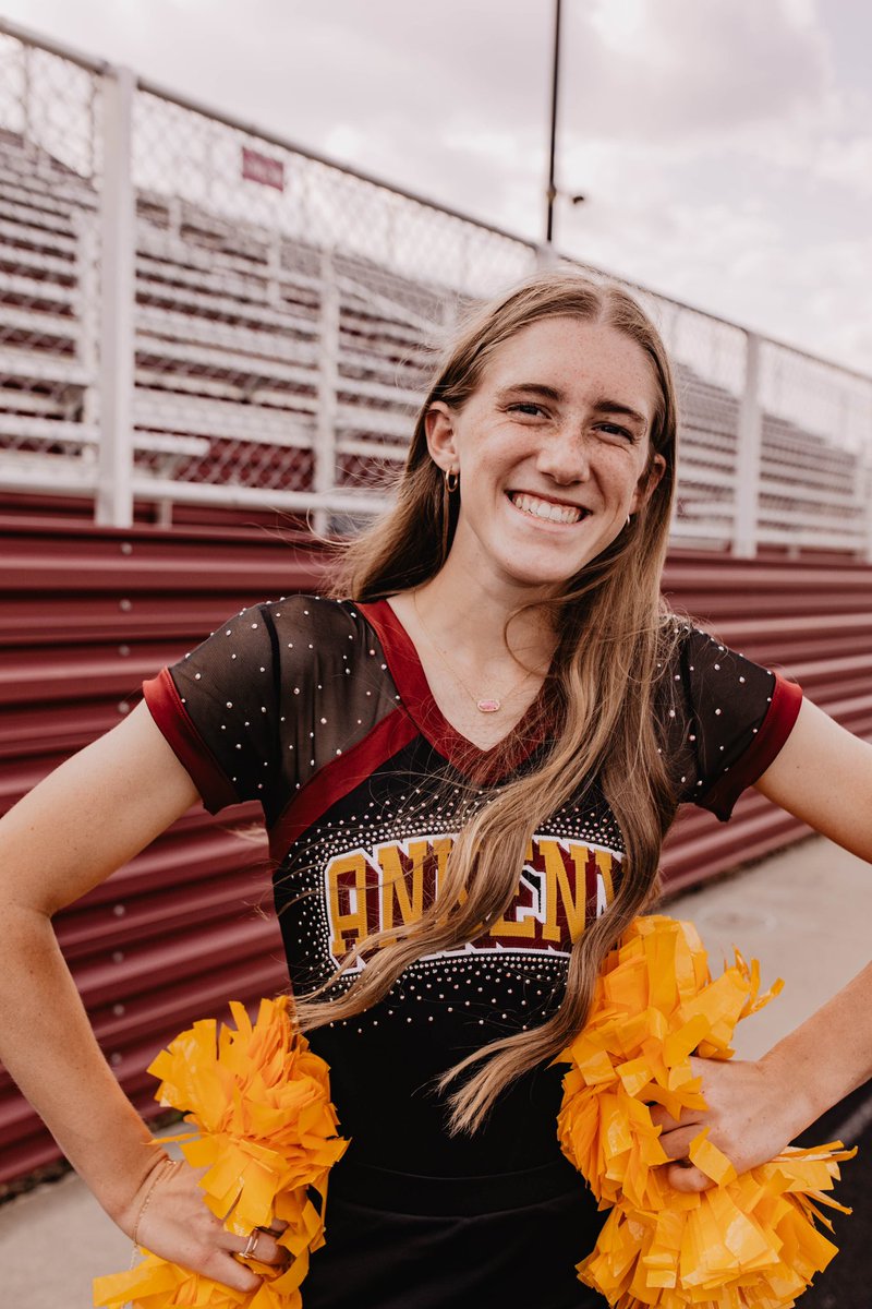 💕Recipient Reveal 2023: Lauren💕 🌈 🌟 Join the incredible journey of resilience and hope with Lauren! 🌟 At just 16, she faced a rare liver disease, underwent a successful transplant, and emerged stronger than ever.