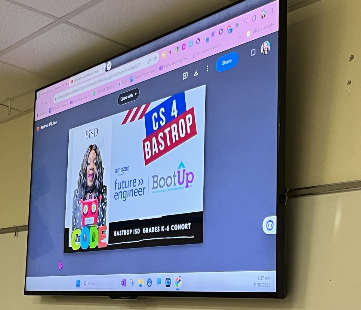 equityinCSEd's tweet photo. Educators @BastropISD began their journey last week with @BootUpPD and @amazonnews by learning CS ed pedagogy and foundational coding concepts in Scratch and Scratch Jr.  Such an engaging and motivated group! ❤️@DrJEMcDonald https://t.co/rc4pJ2LVJO