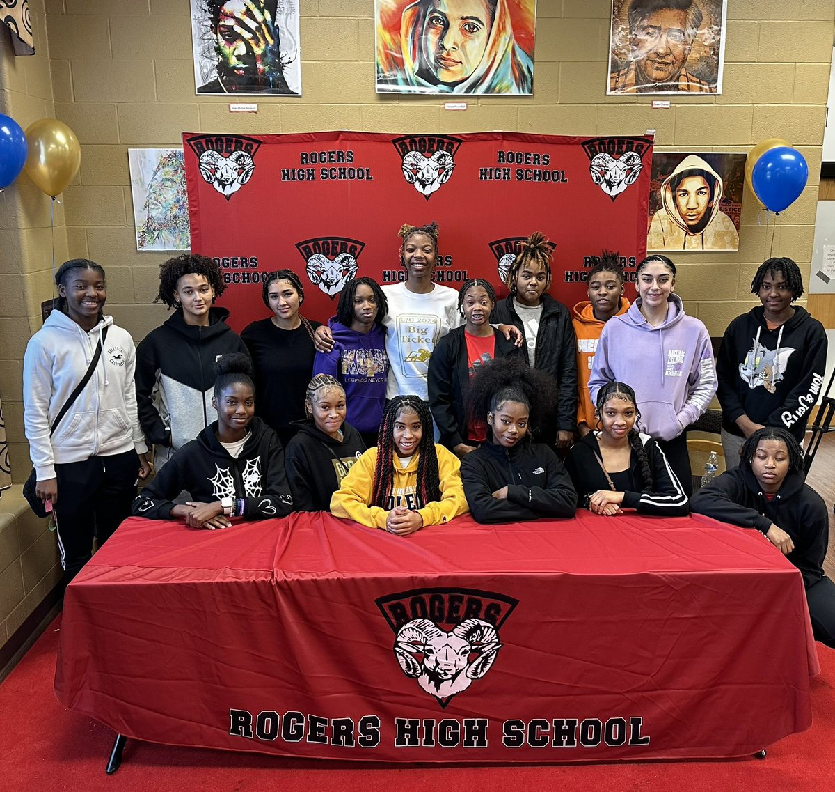 Congratulations to <a href="/NiRahClark/">Ni’Rah Clark #33 Lady Rams</a> for signing with <a href="/AkronZips/">Akron Zips Athletics</a> to continue her basketball season next year. 

This is Coach Smith’s 20th collegiate basketball player and 13th Division I in his 13 years.

#TPSProud #Rogers #GooReedd #RamFam