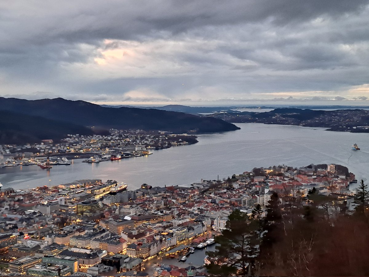 Now sightseeing after my workshop on Teaching sustainability communication in a business context. Thank you so much <a href="/kaisapie/">Kaisa Pietikäinen</a> for organizing this as part of a seminar on #sustainabilitycommunication in teaching and research at NHH, Bergen!