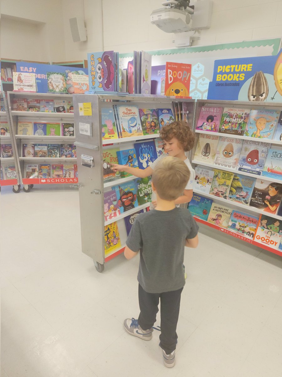 Grizzlies are 'giddy' for Gerard's Book Fair! 🐻 📚 #greatnesseverywhere #scholasticbookfairs #GerardElementary #readingforpleasure