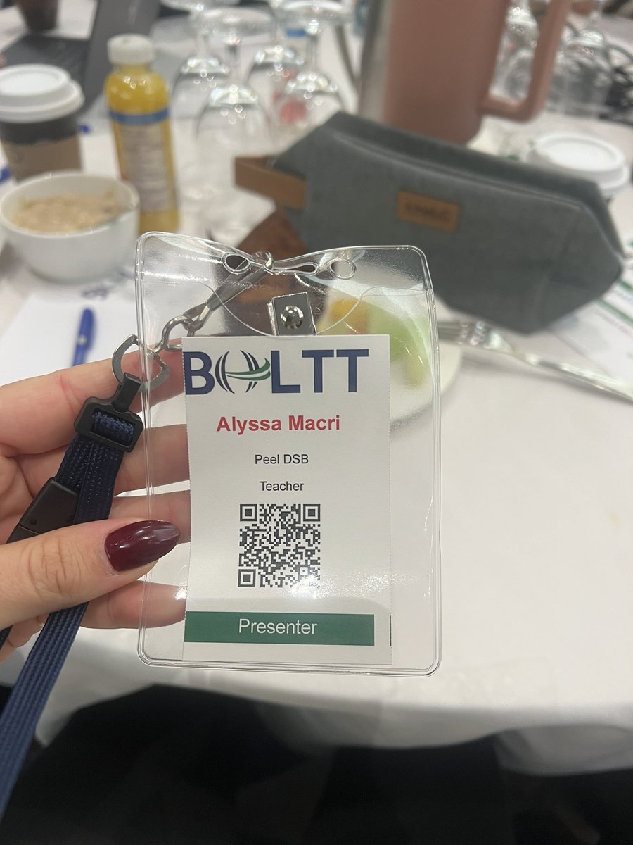 Ms. Macri 💗 tweet media