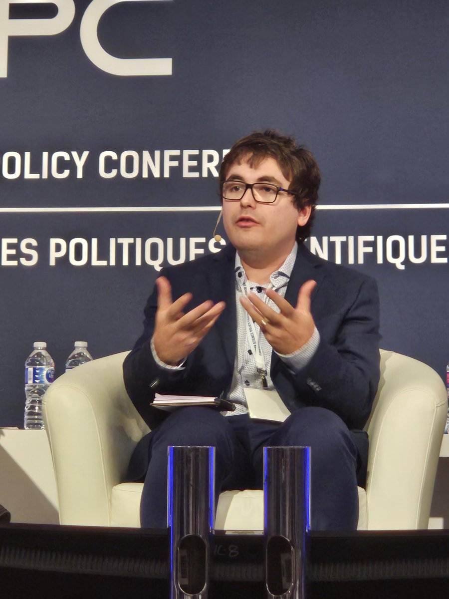 federation_hss's tweet image. Guillaume Deschênes-Thériault « On a maintenant une vision claire des enjeux de la recherche en français, mais maintenant il va falloir aller beaucoup plus loin dans l&apos;action, et la réponse du gouvernement doit être plus forte » #CSPC2023 @sciencepolicy @_Acfas