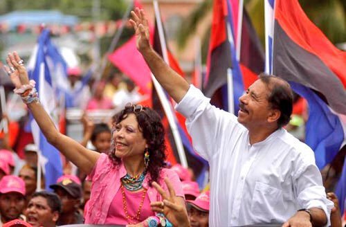 Los puchos son perdidos enculados del Comandante Daniel y de la Compañera Rosario, estoy convencido.

Dicen que los odian, pero en el fondo los aman ❤️.

#PLOMO19