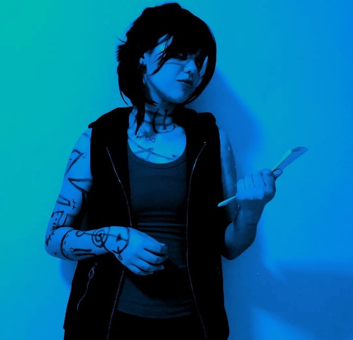 BlueLazuliii's tweet photo. Cosplay da Agatha (agatinha) #ordemparanormal #agatha #edm #aop #desconjuração #OPQ https://t.co/EyUj1O546Z