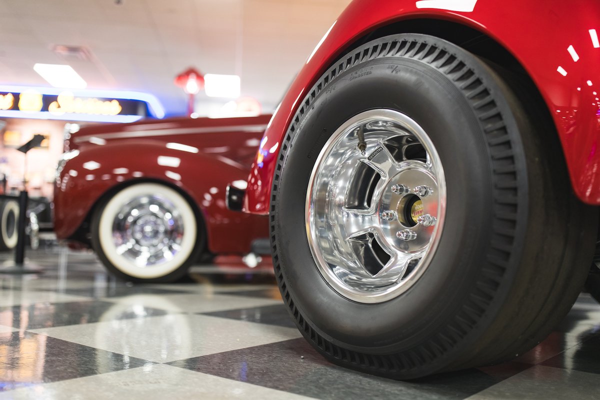 MothersPolish's tweet photo. Halibrands and Mothers Polish, a match made in hot rod heaven. #halibrand #willys #gasser #motherspolish #motherspolished #motherspolishclassic #motherspolishwheels #car #cars #carwash #carwashing #cardetailing #detail #detailing https://t.co/FaAbT4CHuV