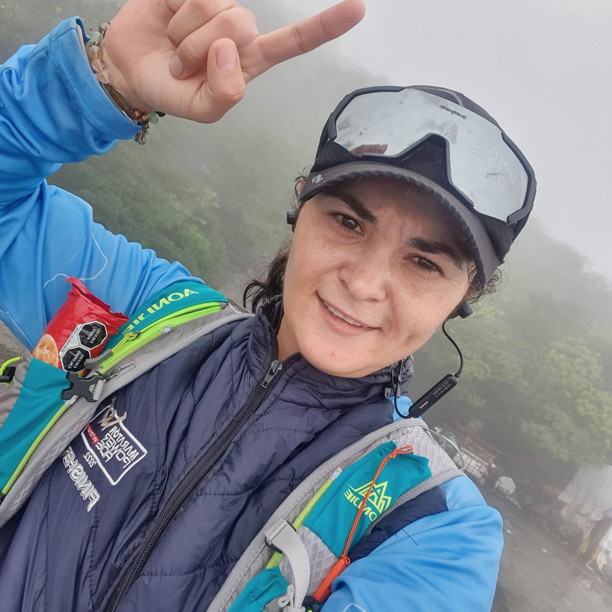 Esmerleonv's tweet photo. Houston...houston....tenemos un poblema no se ve #monterrey jajaja
Allá vamos de nuez, vamos haber si s elogia RP #CerrodelaSilla #Antena allá te vamos #42kmty @Maratonmty #UltraTraikOsoNegro #UTON24 #UTMBPuertoVallarta @UTMBMontBlanc #cross #Tamasopo #21k vemos jaja https://t.co/1hiqDDNOoS