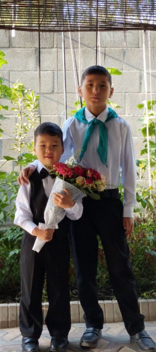 Близ Бишкека пропали 6-летний Даян и 10-летний Улан. Родные просят сообщить всех, кто владеет информацией, по телефону: +996 701 18 18 80, Санжар (отец).