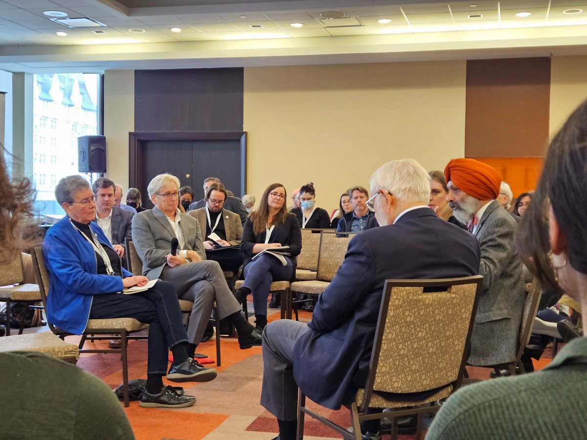 'We need a policy commitment from government to maintain our infrastructure and facilities so they can maintain they status as national assets',  Janet Halliwell on Canada's national facilities at #CSPC2023. 
@sciencepolicy