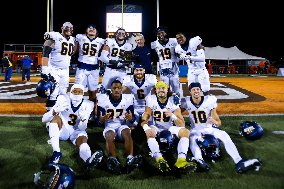 ToledoFB's tweet photo. Family 🤞

#TeamToledo https://t.co/8St129aZNt