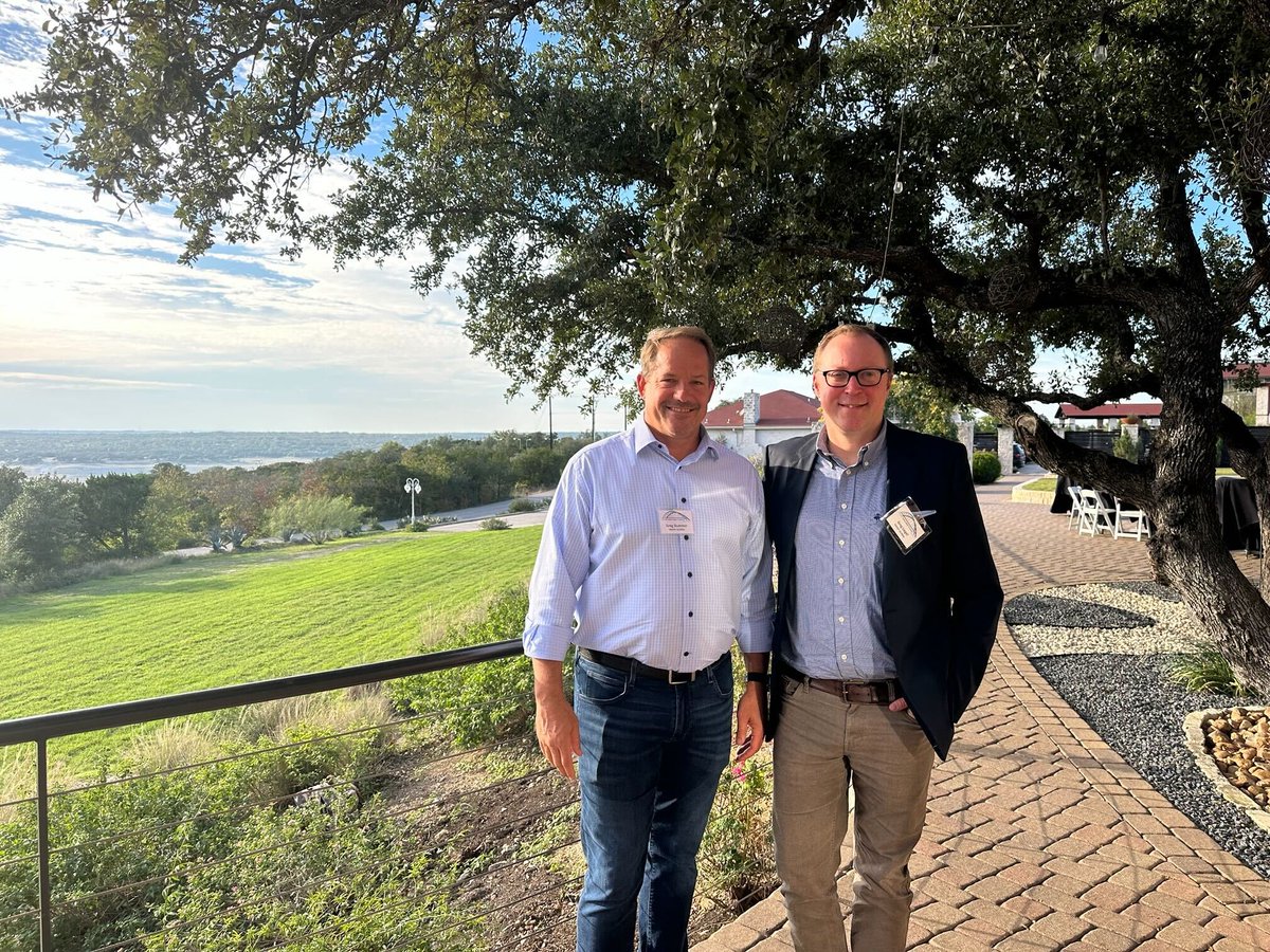 We had a great time at the Austin Relocation Council Fall Conference!

Envoy Global's own VP of Product Greg Liegel participated in a fantastic panel on mobility technologies and innovations.

#Relocation #GlobalMobility #ImmigrationServices #MobilityProfessionals