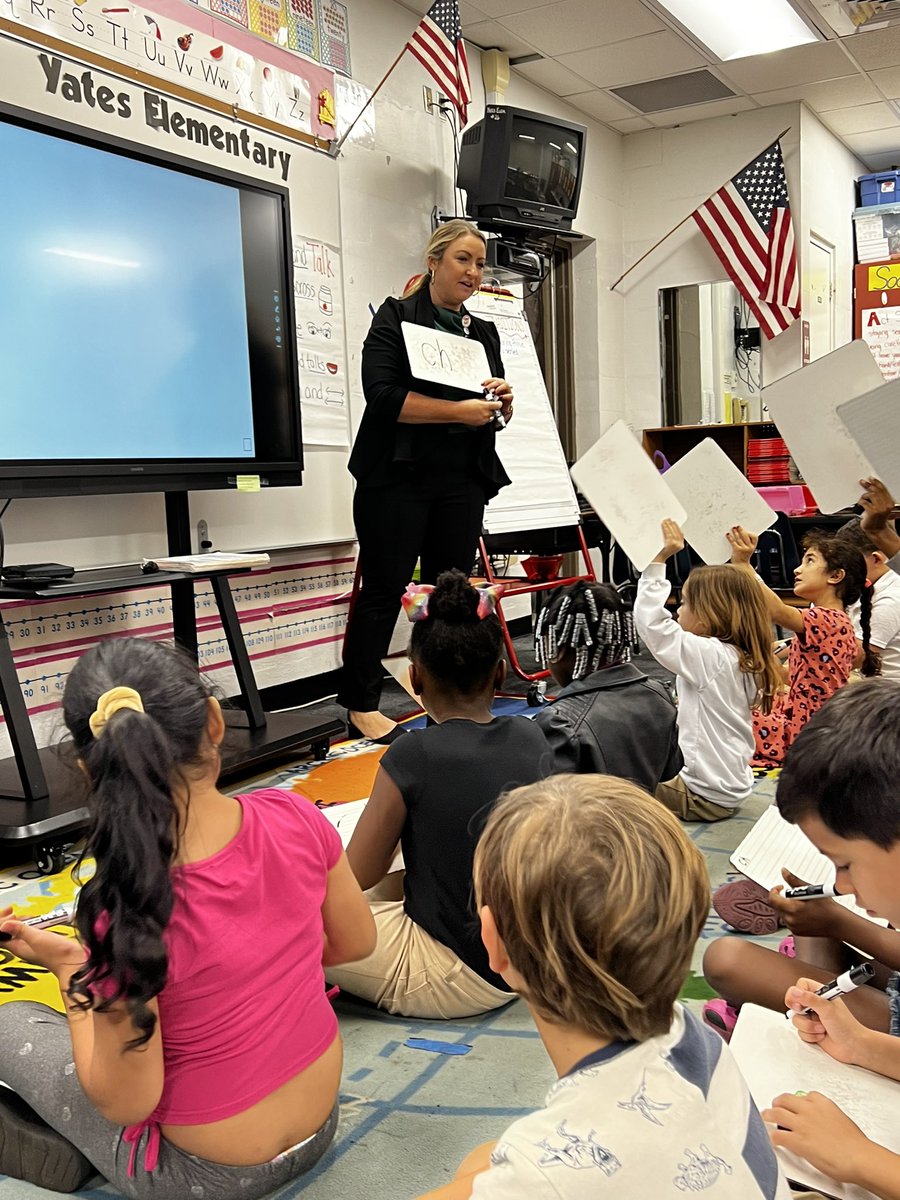 This week I am thankful for Kaitlin Behn from the reading department <a href="/HCPSchools/">HCPS</a> <a href="/literacyhcpsk5/">LiteracyHCPSK5</a> for coming to my classroom to model a UFLI lesson <a href="/UFLiteracy/">UF Literacy Institute</a> upon my return from maternity leave! <a href="/HcpsYates/">Yates Elementary School</a> <a href="/HCPSArea4/">HCPS AREA 4</a> Thank you for the support 😊 and the kiddos loved having her!