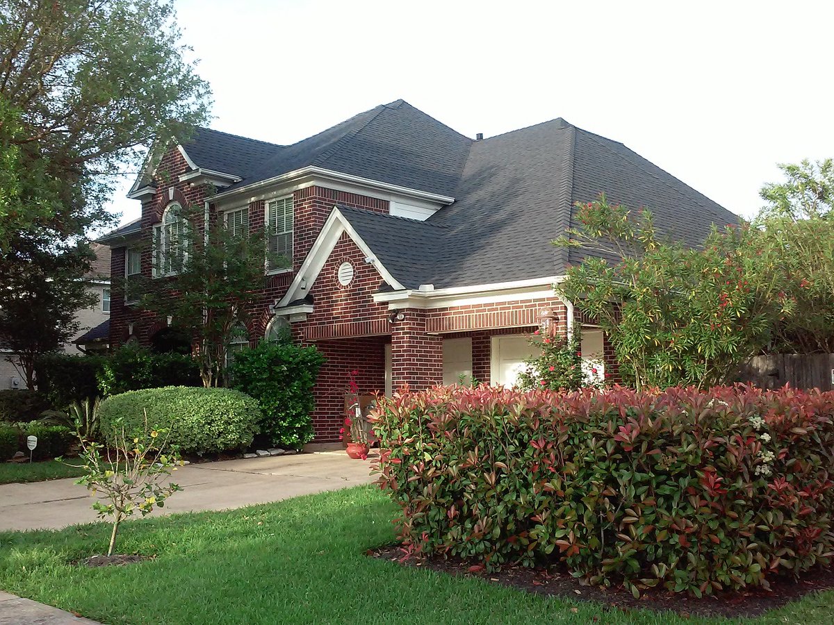 Keystone_CGI's tweet image. 🏠 Upgrade with Keystone Roofing! 🛠️ Is your roof showing wear? Time for an expert touch! ✅ Expert Craftsmanship, 🌦️ Weather-Resistant Materials, 💼 Hassle-Free Process, 👷‍♂️ Trusted Team. Contact for a FREE consultation! #KeystoneContractingGroup