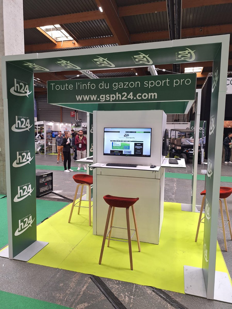 GreenBestLtd's tweet image. Our Sales &amp;amp; Marketing Director James is at @48hGazonSport today and tomorrow supporting our distributors in the area 👍🏽👋🏽

We’re delighted to be able to support our customers in their attendance at shows with expert advice and guidance on our products. 

Want to know more?…