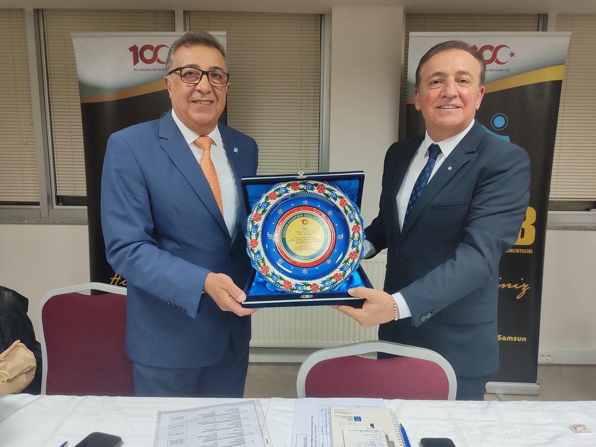 saobkurumsal's tweet photo. SAOB'da Görev Değişikliği!
Dönem koordinatörümüz ve sözcümüz Cevat Öncü, Haziran 2022'den bu yana yürüttüğü görevini 14 Kasım 2023 tarihi itibariyle devretti.
#saob #samsun #samsuniçin #samsuniçinbirlikteyiz #cevatöncü https://t.co/nNZ6C2FQZN